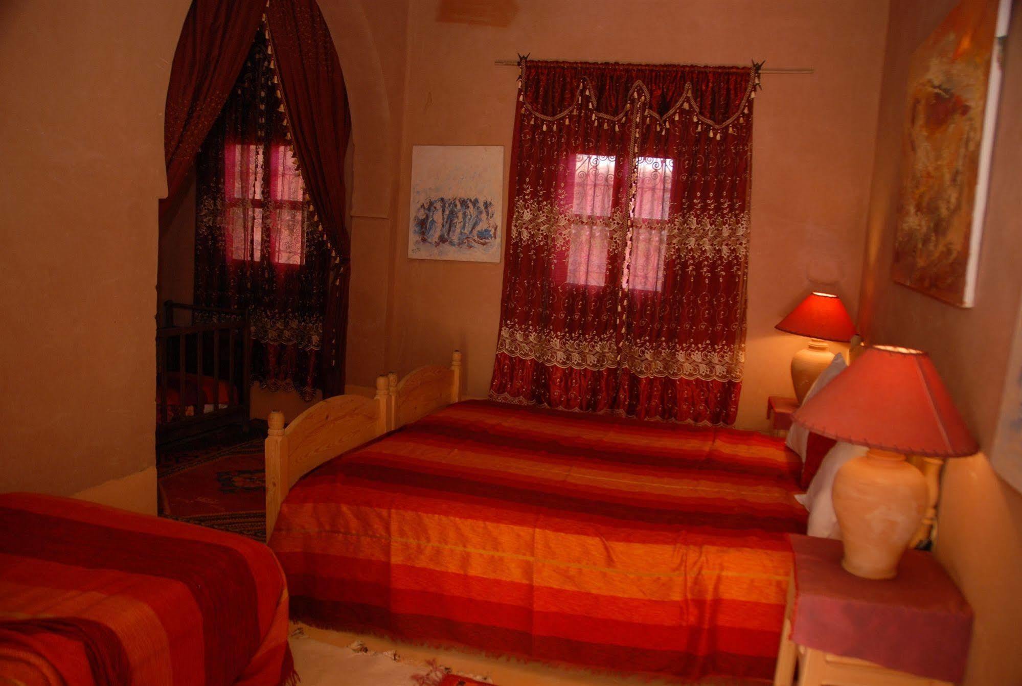 Kasbah Du Peintre Bed & Breakfast Aït Benhaddou Exterior photo