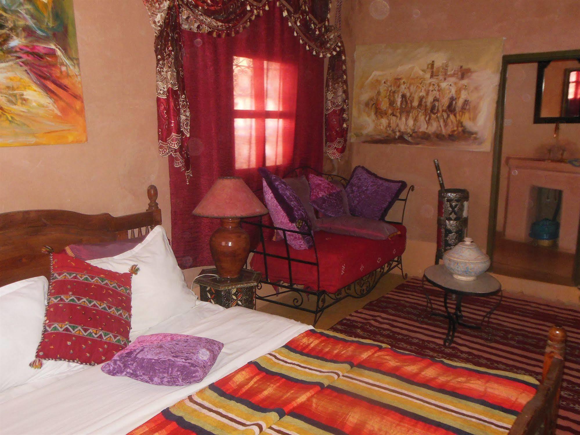 Kasbah Du Peintre Bed & Breakfast Aït Benhaddou Exterior photo